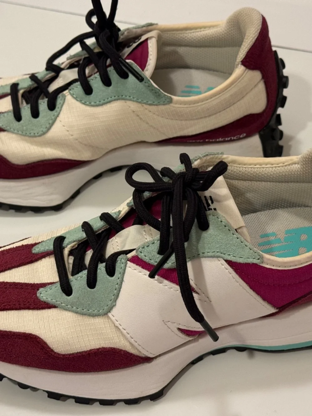 New Balance 327 Running Shoes Women’s US 7.5